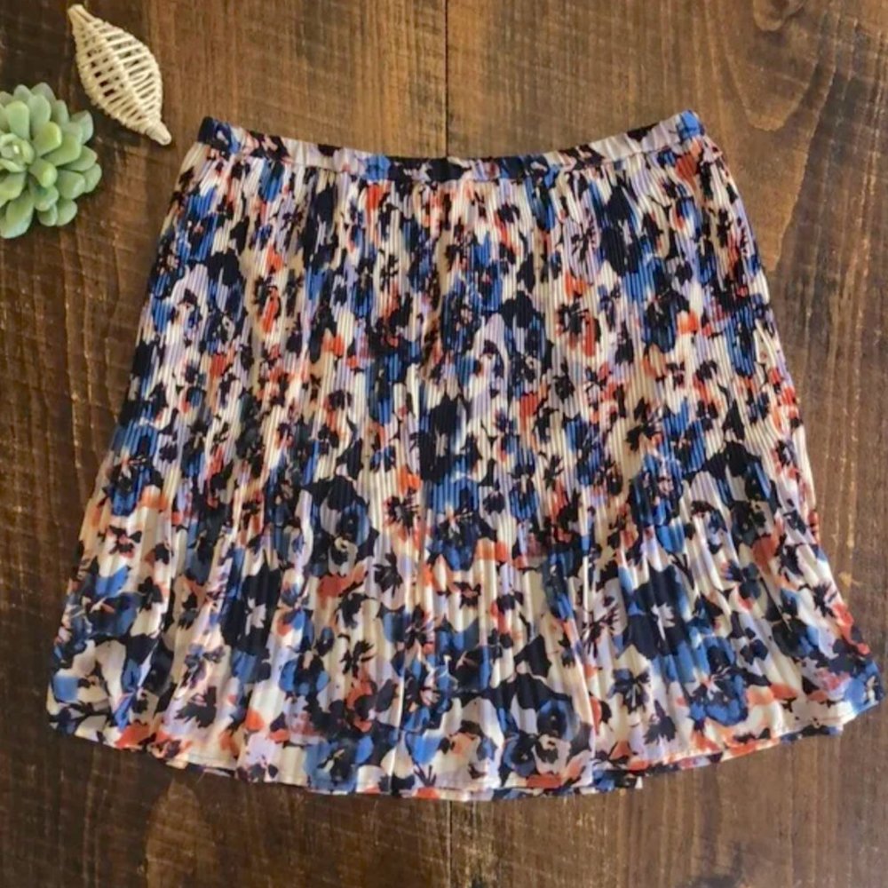 Elle | Pleated Chiffon Floral Skirt